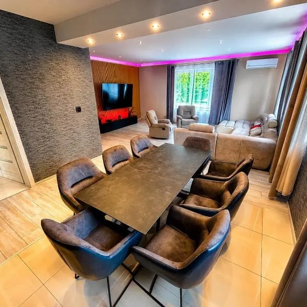GOOD APART APARTAMENTY 3 SYPIALNIE PARKINg, hotel u Łódźu