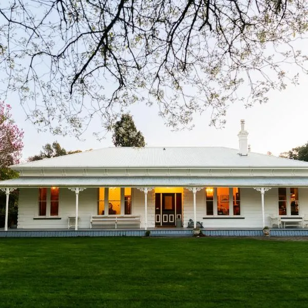 Romney Lane Homestead, מלון בKiwitea