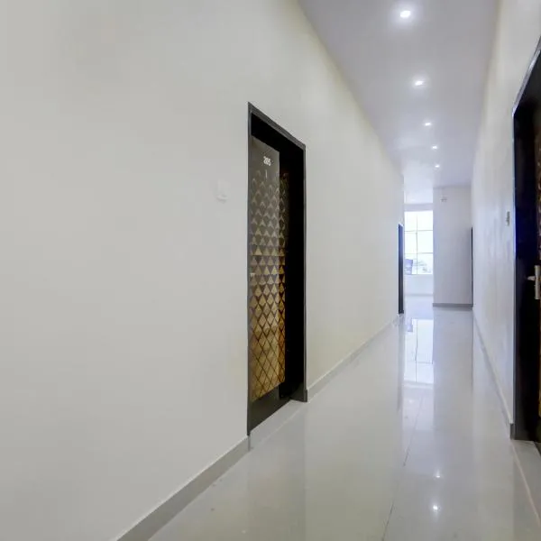 Super OYO Collection O Kalyanpur Metro Station – hotel w mieście Kaliānpur