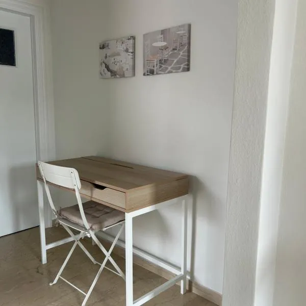 Anna Coast Apartment,阿依安娜的飯店