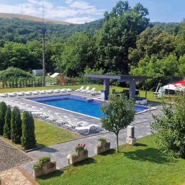 Casa Maya, hotel u gradu Săsciori