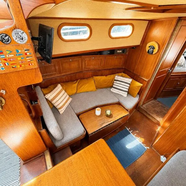 Mr Cóndor barco โรงแรมในวิโก