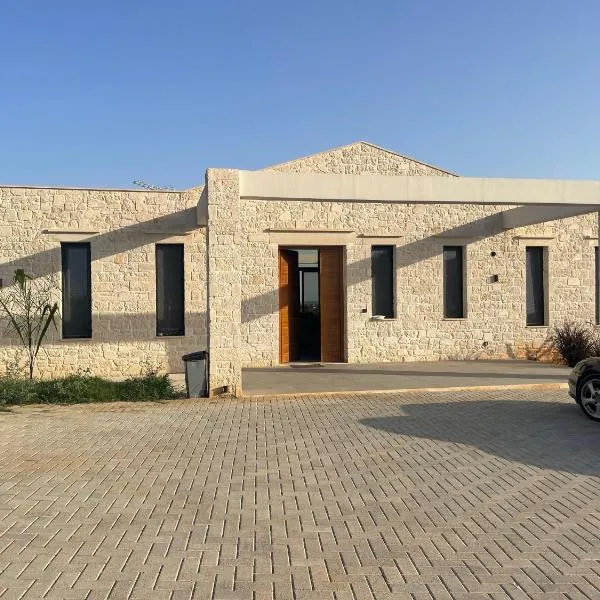 Villa Yi, hotel di Chorafakia