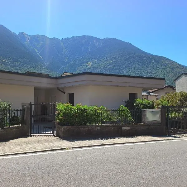 La Casa di San Pietro, hotell sihtkohas Berbenno di Valtellina