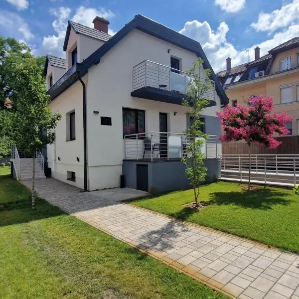 My Time Apartman, friendly atmosphere, free parking, hotel u gradu Debrecin