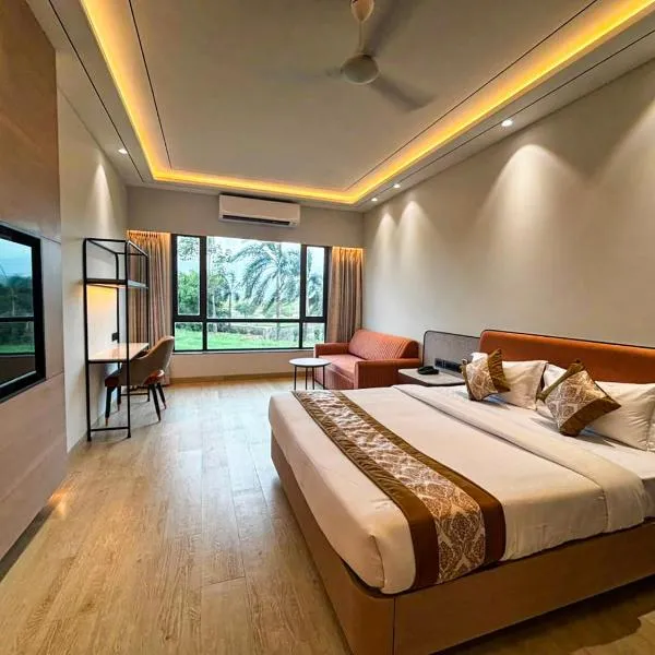 Hotel Grand Parivaar, ξενοδοχείο σε Igatpuri