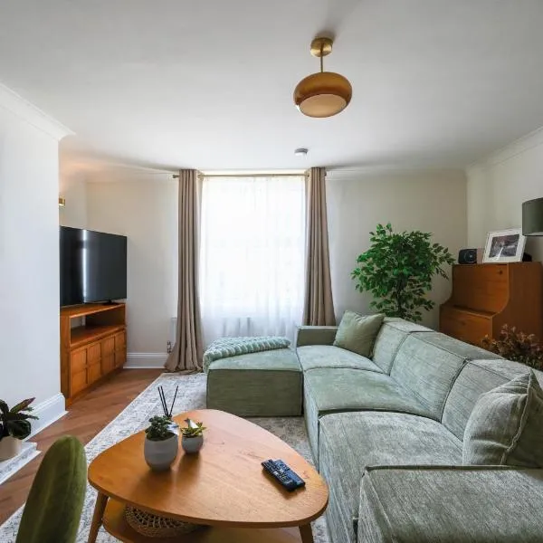 1 Bed - Sleeps 2 - Near Beach - Parking, מלון בהייסטינגס