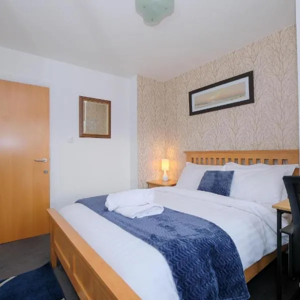 2-Bedroom Condo Best of Beach & City, FREE Parking, khách sạn ở Aberdeen