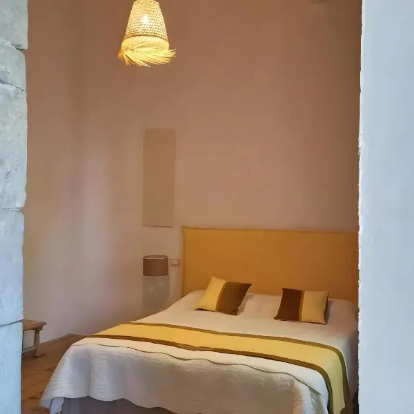 Casa S'urtzula، فندق في Sini
