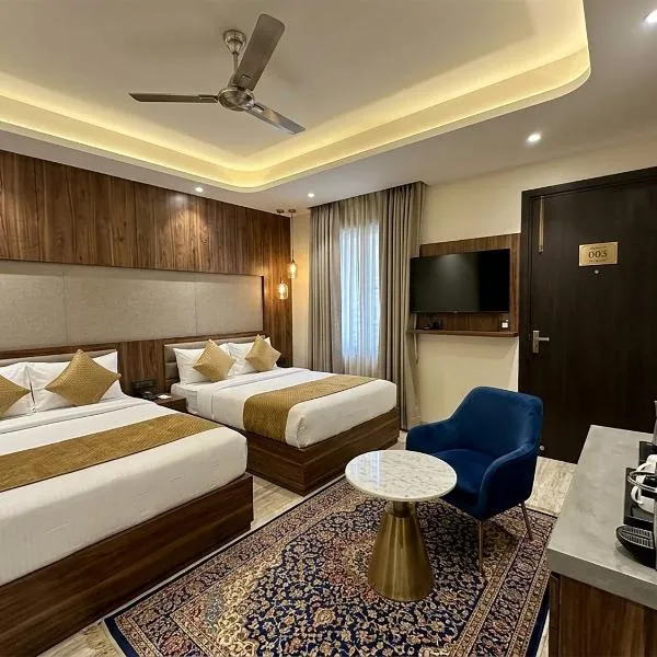 V Hotel Dev Residency Airport Pick up complimentary, hotell i New Delhi