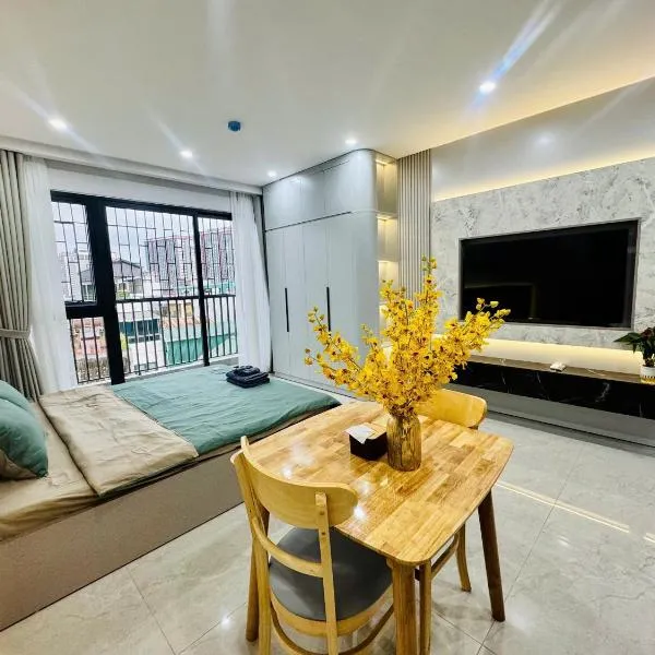 25 House 268 Ngoc Thuy, hotel v mestu Hanoi