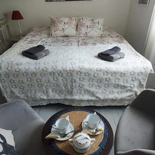Maalaisromanttinen huoneisto Sara – hotel w mieście Kuusa