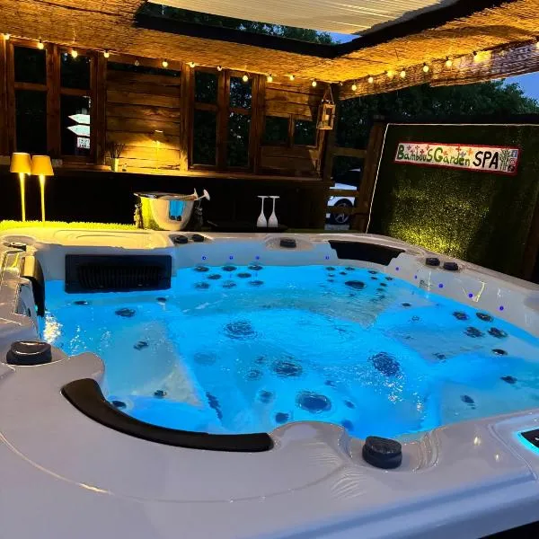 Bambuus Garden & Spa, viešbutis mieste Drăgăşani
