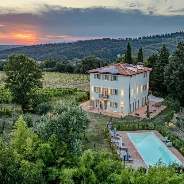 Cascina del Riccio-Agriturismo Casa Raffaele, hotelli kohteessa Peccioli