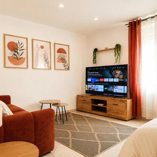 Studio Cosy tout équipé 40m2 - Entrée autonome - Parking gratuit – hotel w mieście Distroff