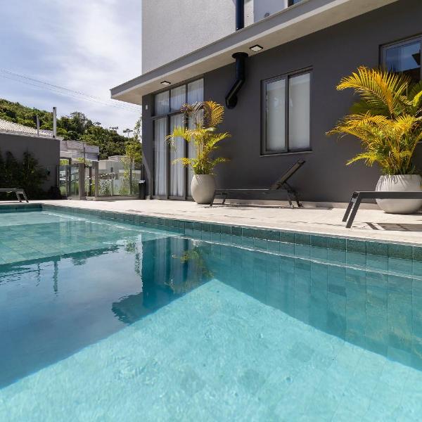 Loft novo a 750m da praia de Canas TPS208