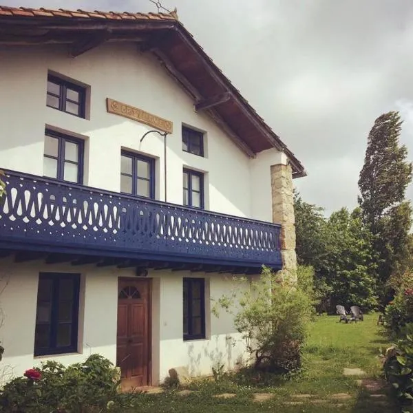Casa Rural Ortulane, hotel u gradu Sopelana
