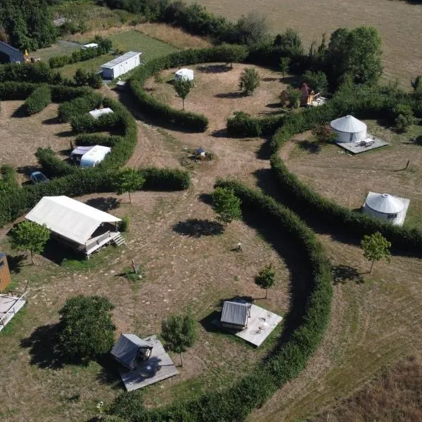 Camping à la ferme - Hébergements insolites, hotel u gradu Cerisy-la-Forêt