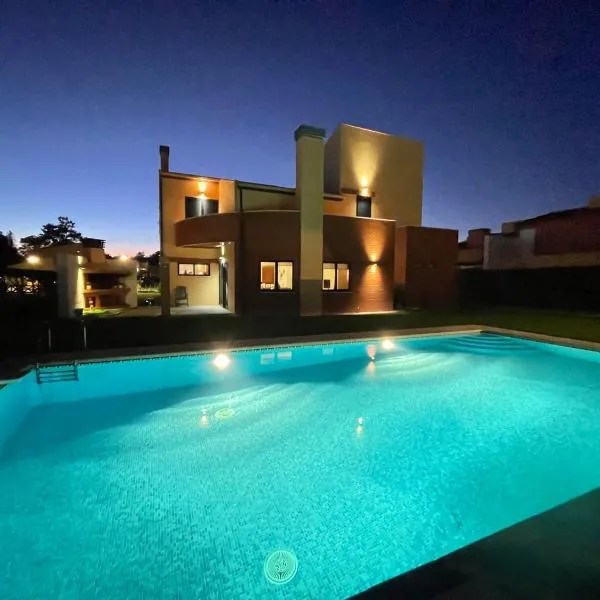 Villa Fernandos, hotelli kohteessa Praia de Mira
