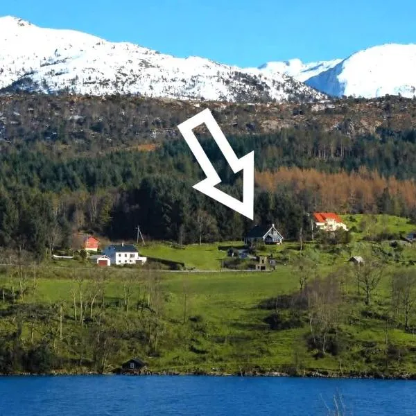Topfloor Apartment Separate Entranc Nice view Stord, hotel u gradu Fitjar