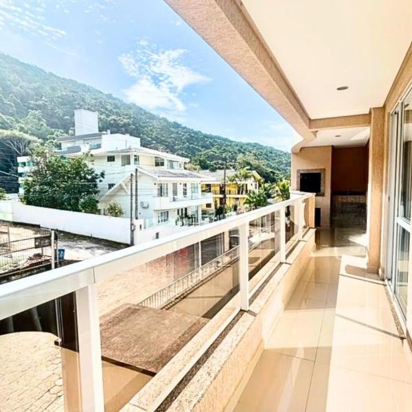 Apartamento com 2 quartos na Praia de Bombas