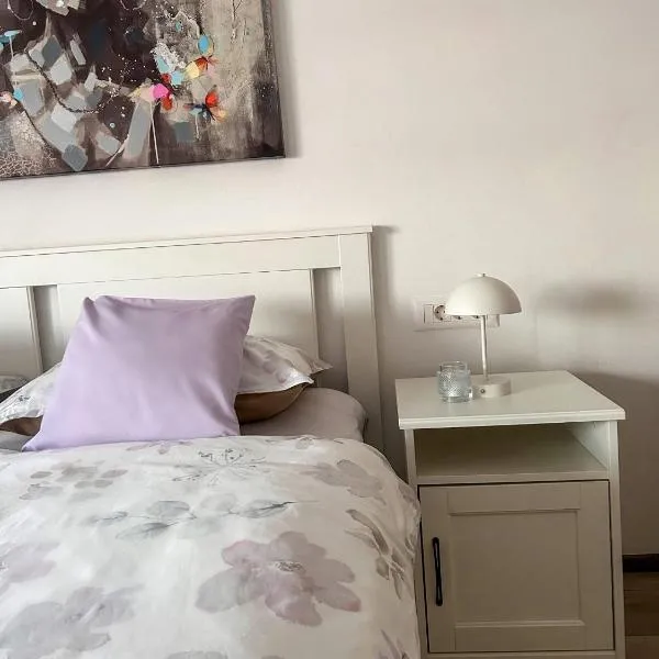 Apartman L, SELF CHECK IN, FREE PARKING, hotell sihtkohas Karlovac