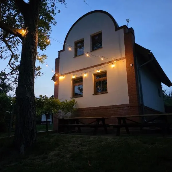 Apartmány Kutěj, Hotel in Mutěnice