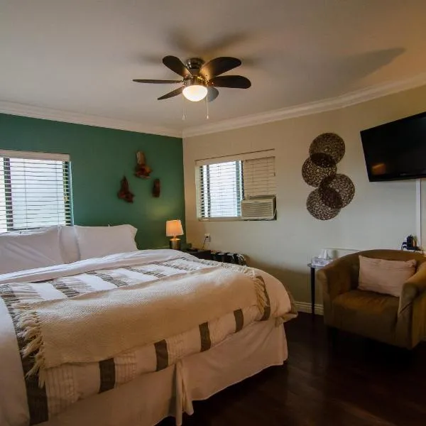 The Fraser River's Edge B&B Lodge、チリワックのホテル