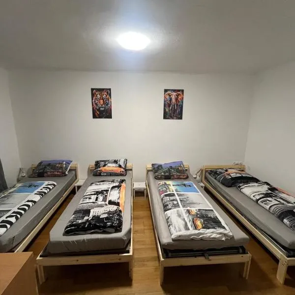 Gästehaus JaWo, hotell i Neuruppersdorf