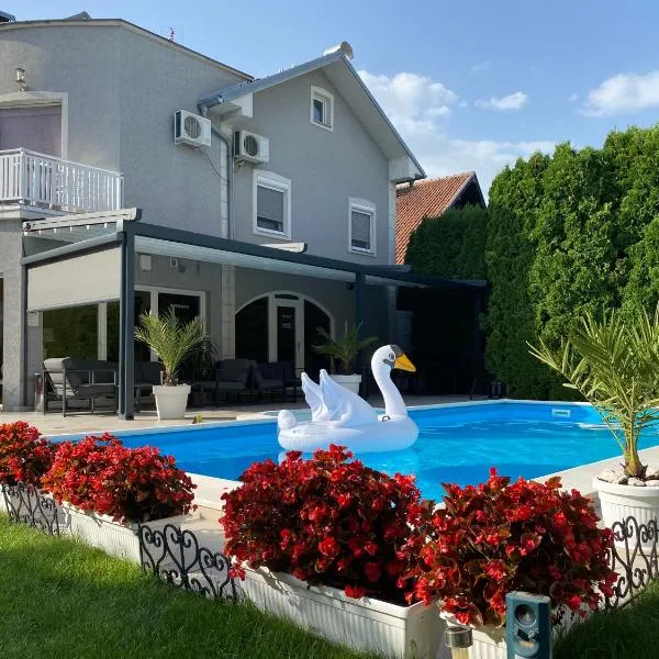 Vila DeLux, hotel em Negotin