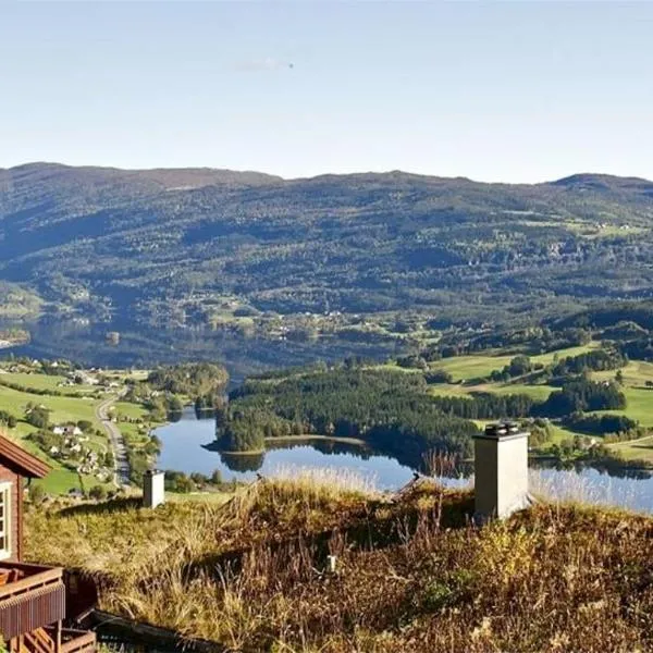 Amazing river Views - Private Sauna - Balcony!, hotel en Vossevangen