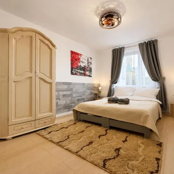 Twin Tower Apartment, hotel in Tarnów