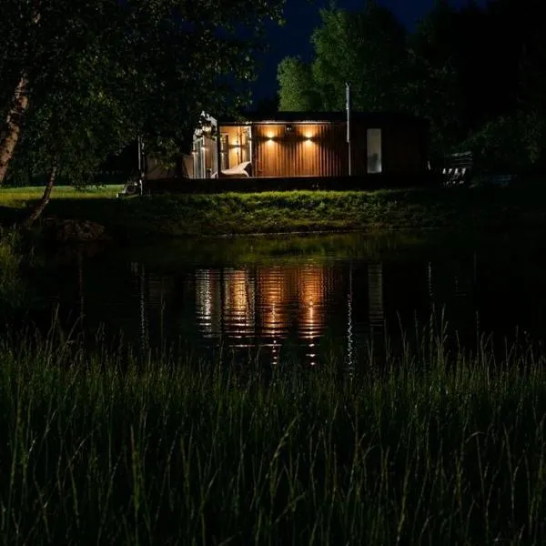 SHKLO Lake&SPA – hotel w mieście Shklo
