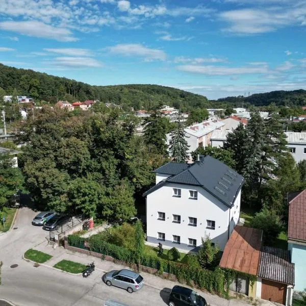 COY Apartments Purkersdorf - Garden Comfort for Work Family near Vienna, hotel in Purkersdorf