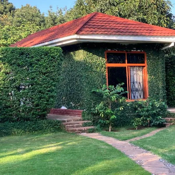 Barazani Garden House, hotel i Moshi