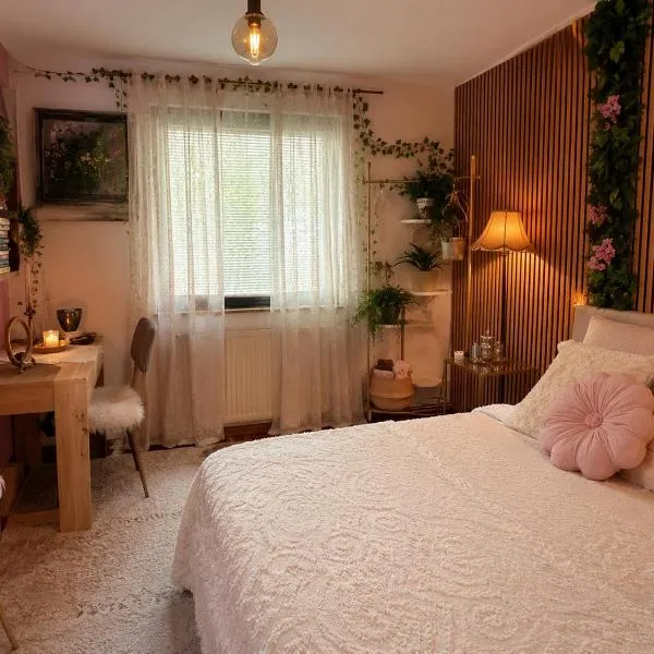 LOVELY ROOM in Rose resort, Ljubljana, hotel in Ljubljana