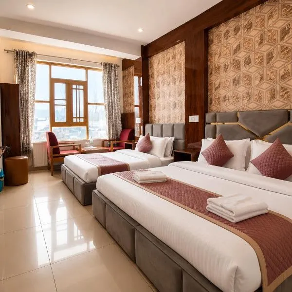 Gulmarg GS Residency Hotel، فندق في غولمارغ