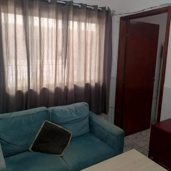 Casa Mobiliada com Garagem no Centro, hotell sihtkohas Itaguaí