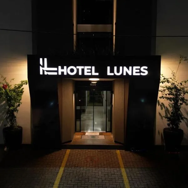 Hotel Lunes, hotel v destinaci São José