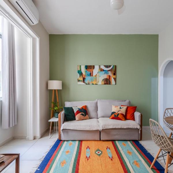 charmoso apartamento na quadra da praia
