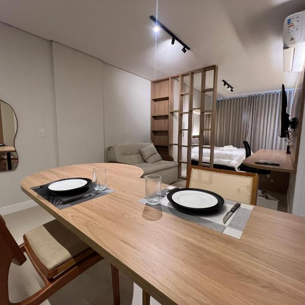 Belíssimo Flat com Vista Livre no Noroeste - Novo e Moderno - Foto 3
