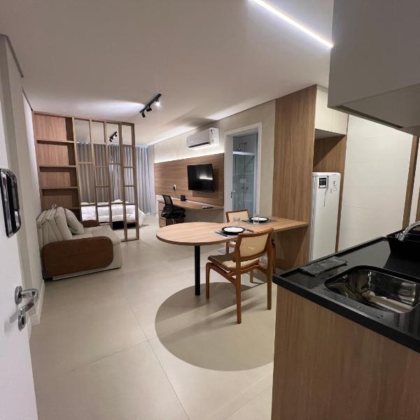 Belíssimo Flat com Vista Livre no Noroeste - Novo e Moderno - Foto 2