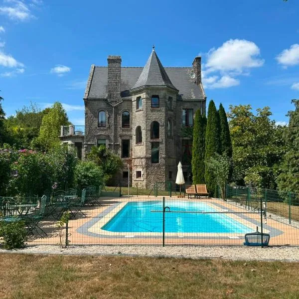 Manoir La Renardière 4 étoiles, hotel a Langoëlan