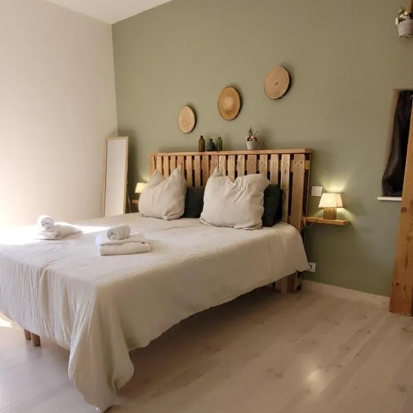 Le Clos de la Ronzière, hotel u gradu Soulages