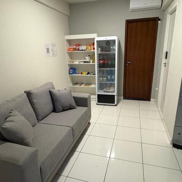 Quarto com Ar Condicionado e banheiro no centro - Foto 2
