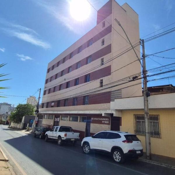 Quarto com Ar Condicionado e banheiro no centro - Foto 3
