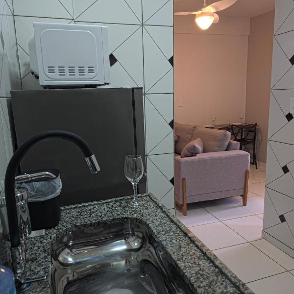 Apto com 2 quartos e A/C no Centro - Foto 4