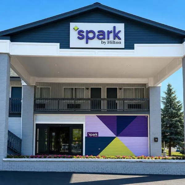 Spark By Hilton Lake George Outlets, hotel v destinácii Lake George