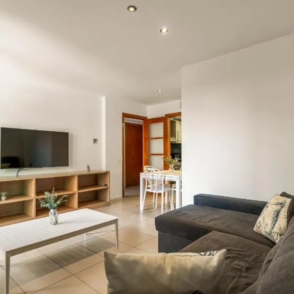 Nagomi Suite - Modern Apartment with Parking & Swimming Pool, hotel a Lloret de Mar
