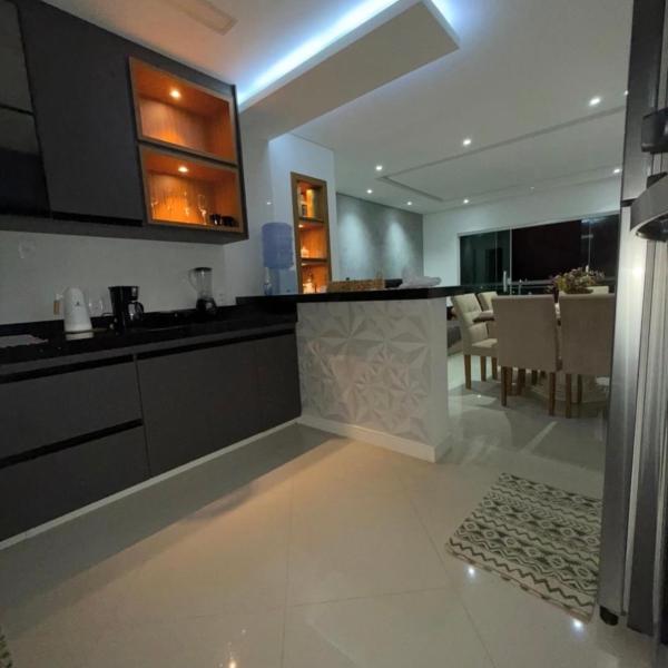 Casa com piscina de vidro - Foto 4